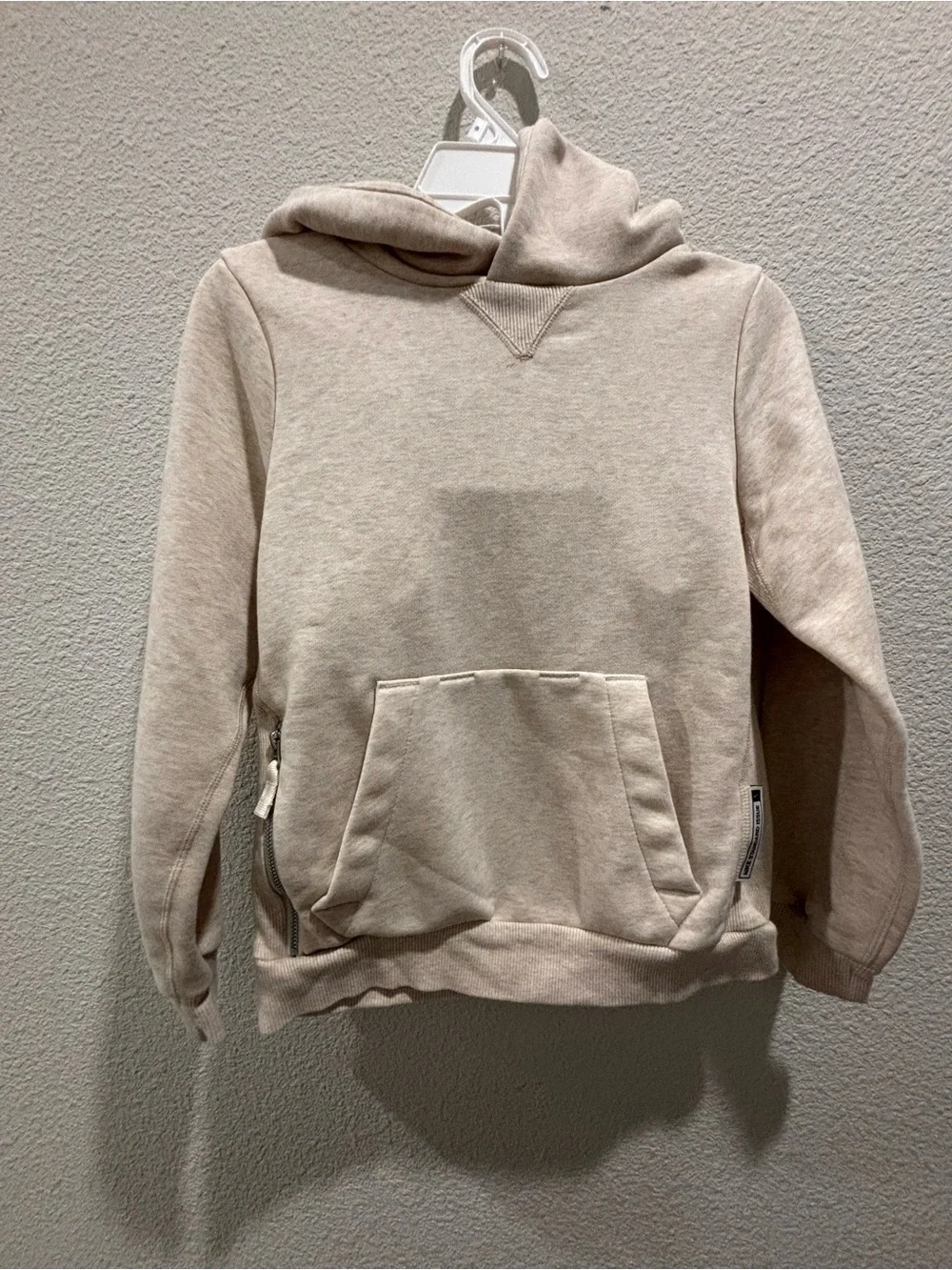 Nike Kids Crewneck Hoodie in Light Taupe